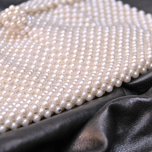 Vintage Pearl  Flap Evening Bag w/ Pearl Clasp - Picture 7 of 8